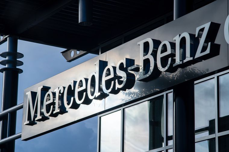 Samsung gana terreno como proveedor de baterías para los vehículos eléctricos de Mercedes-Benz. Samsung gana terreno como proveedor de baterías para los vehículos eléctricos de Mercedes-Benz.