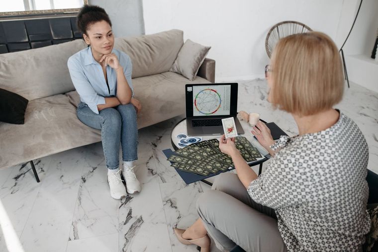 Descubre tu destino: crea tu carta natal gratis y desbloquea tu potencial