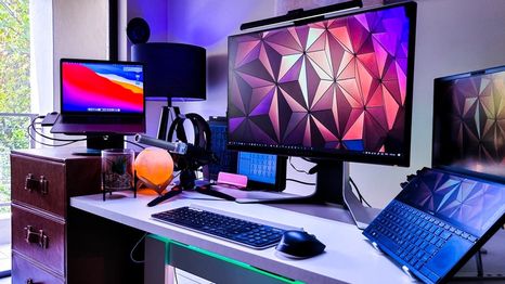 Cómo es la nueva función oculta de Windows 11 para compartir audio en varias salidas