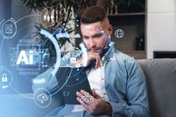 Un estudio advierte que el uso excesivo de la IA puede reducir nuestra inteligencia crítica y aumentar la confianza ciega en sus respuestas.