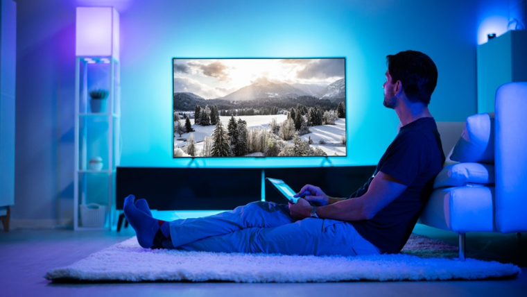 Así podrás ahorrar dinero con tu Smart TV