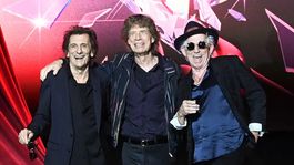 Trasn 18 años sin lanzar material nuevo, The Rolling Stones presentó Angry, su flamante single