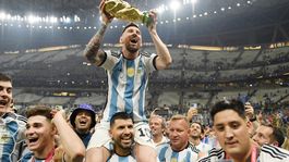 Celebridades de todo el mundo se expresaron en redes sociales para felicitar la victoria de Argentina en la Copa Mundial 2022 Celebridades de todo el mundo se expresaron en redes sociales para felicitar la victoria de Argentina en la Copa Mundial 2022