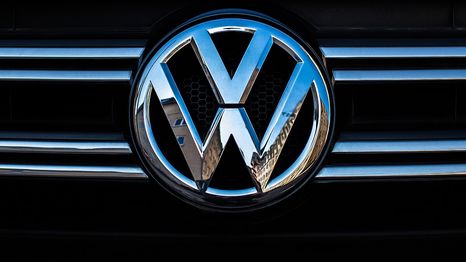 Volkswagen produce su sedán más asequible